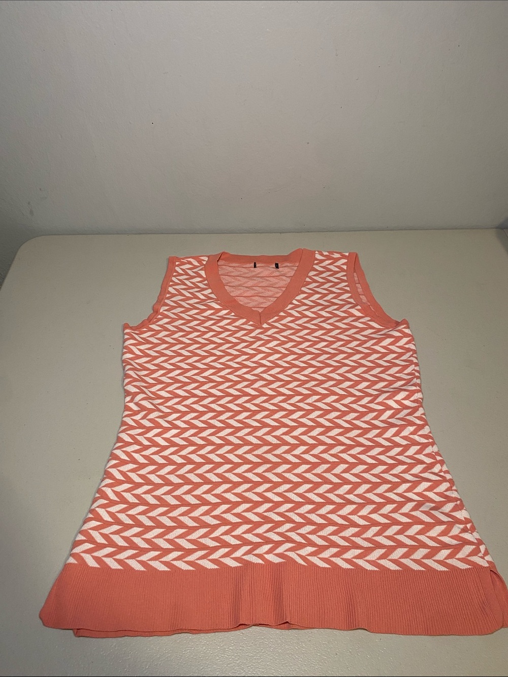 Women’s Coral Chevron Knit Sleeveless Top - Brand Unspecified